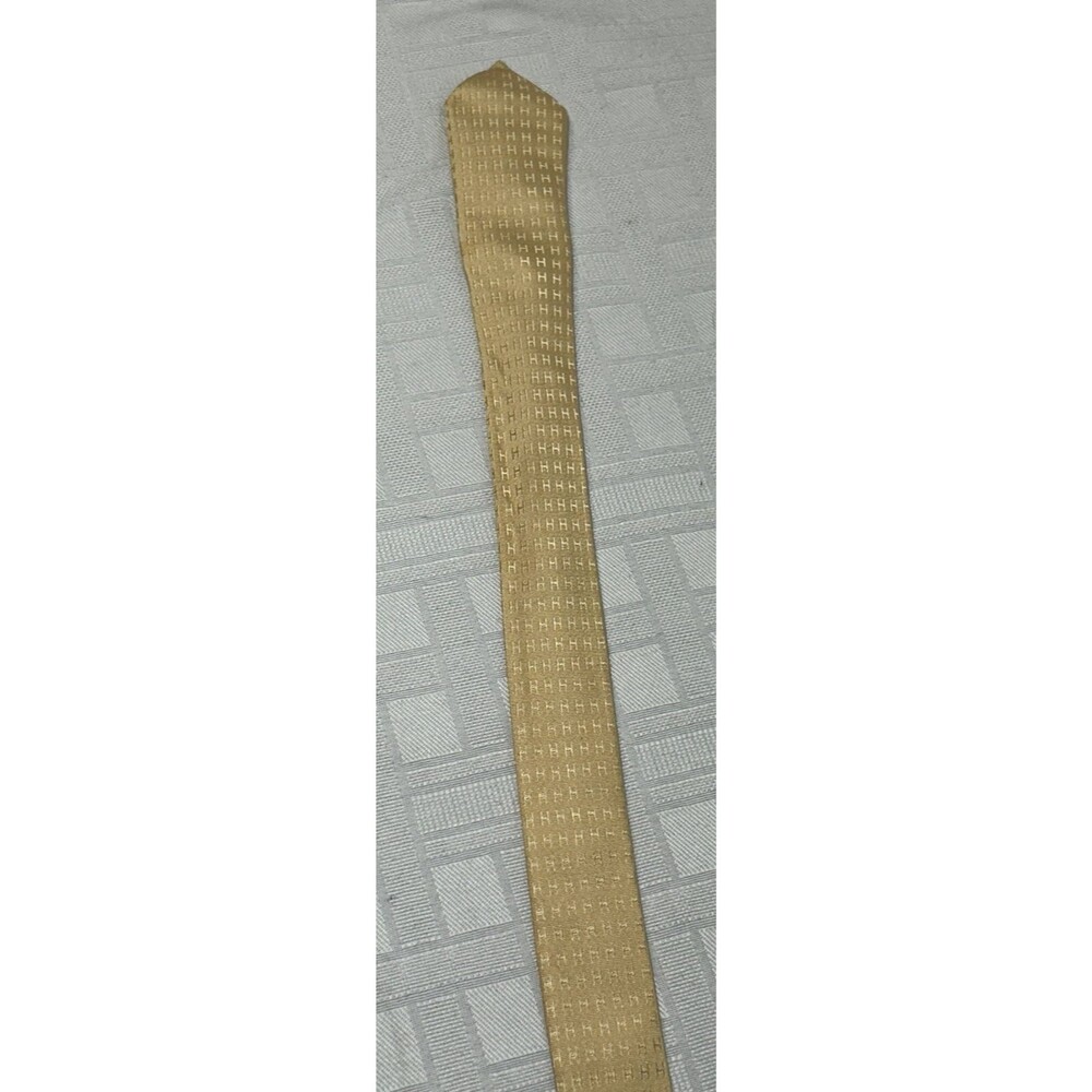 HERMES Men Neck Tie Gold Beige Yellow Initial H All Over Print 100% Silk Vtg. - Picture 8 of 16